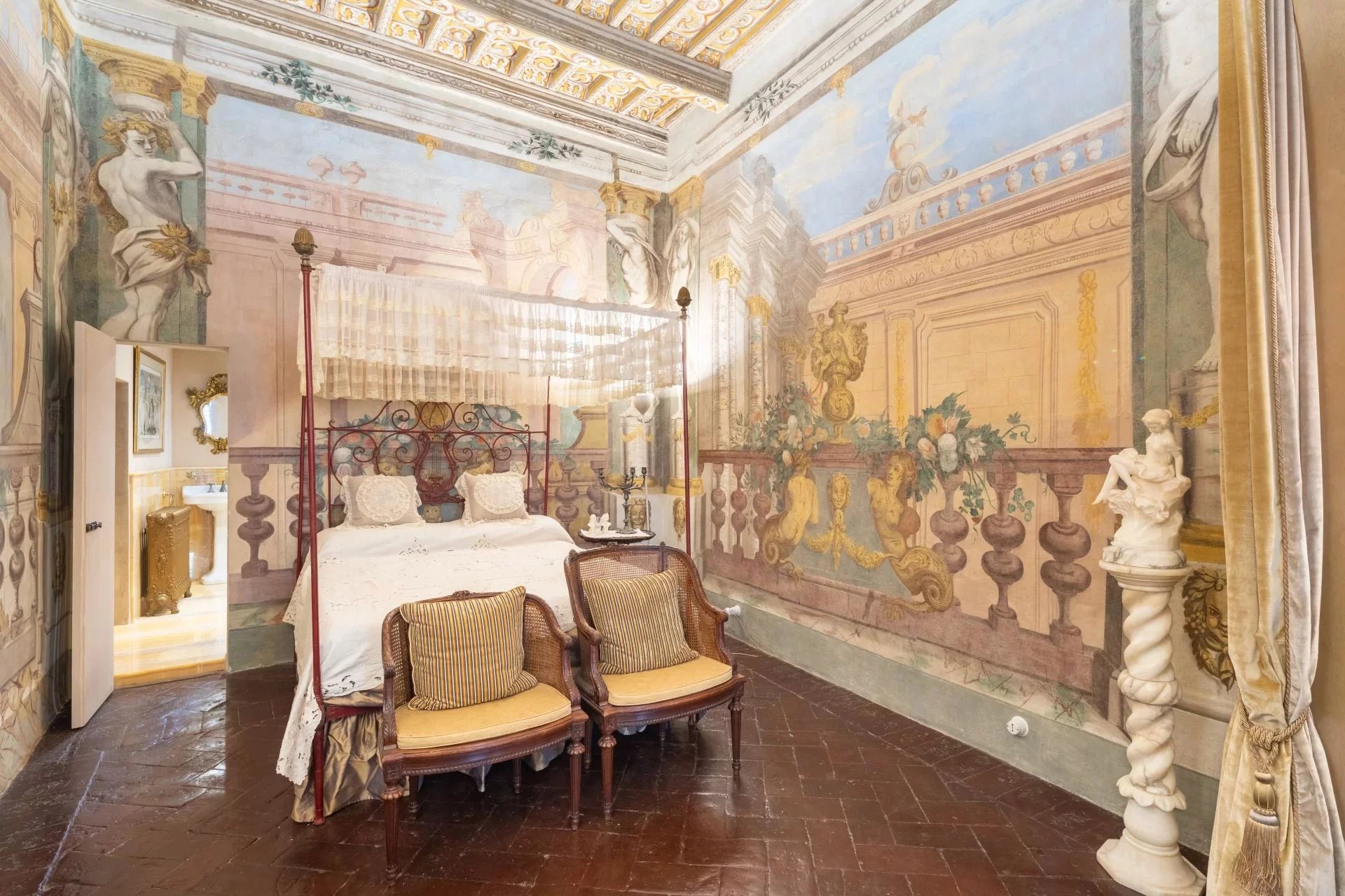 A Prestigious Art Collector’s Residence in the Heart of Cortona