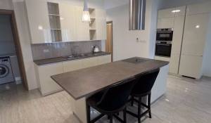 Location Appartement Parekklisia