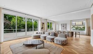Location Appartement Paris 16ème