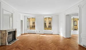 Location Appartement Paris 16ème