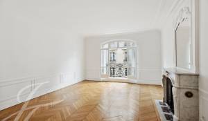Location Appartement Paris 17ème