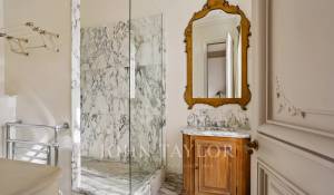 Location Appartement Paris 7ème