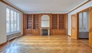 Location Appartement Paris 8ème