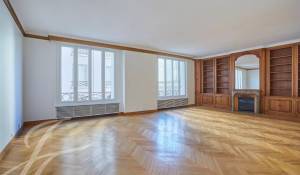 Location Appartement Paris 8ème