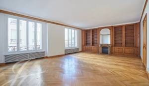 Location Appartement Paris 8ème