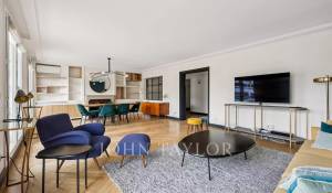 Location Appartement Paris 8ème