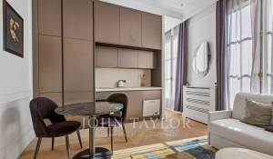 Location Appartement Paris 8ème