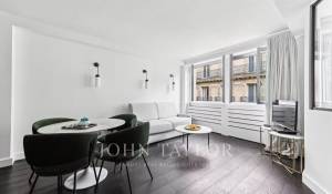 Location Appartement Paris 8ème