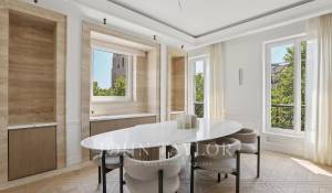 Location Appartement Paris 8ème