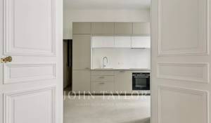 Location Appartement Paris 8ème