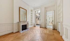Location Appartement Paris 8ème
