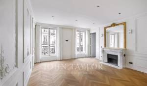 Location Appartement Paris 8ème