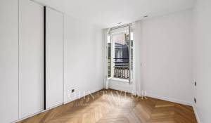 Location Appartement Paris 8ème