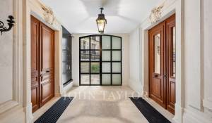 Location Appartement Paris 8ème