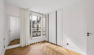 Location Appartement Paris 8ème