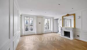 Location Appartement Paris 8ème