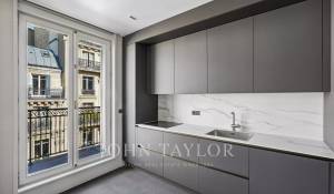 Location Appartement Paris 8ème