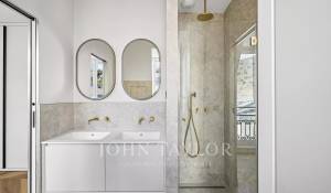 Location Appartement Paris 8ème