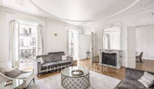 Location Appartement Paris 8ème
