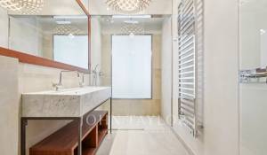 Location Appartement Paris 8ème