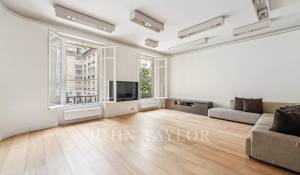 Location Appartement Paris 8ème