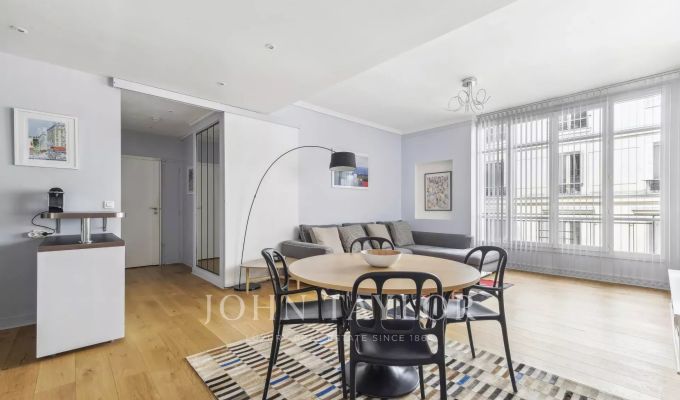 Location Appartement Paris 8ème