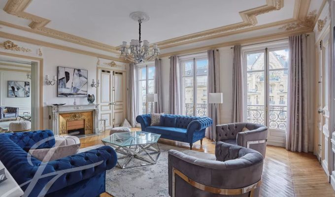 Location Appartement Paris 8ème