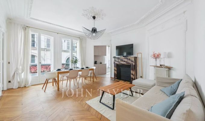Location Appartement Paris 8ème