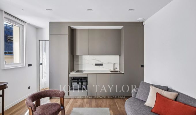 Location Appartement Paris 8ème