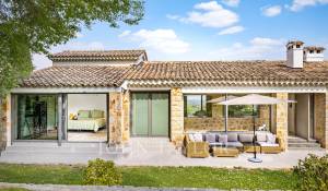 Location Maison Valbonne