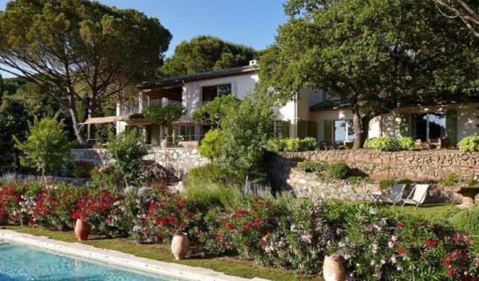 Location saisonnière Bastide Grimaud