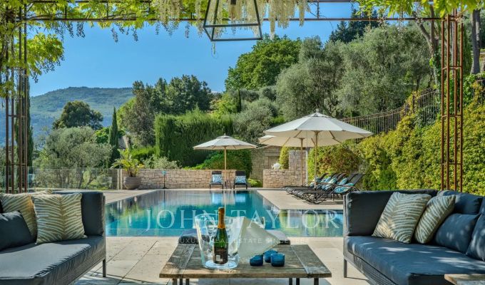 Location saisonnière Maison Valbonne