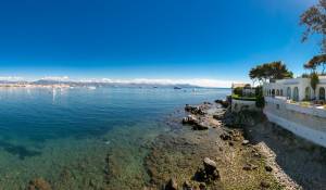 Location saisonnière Propriété Antibes