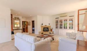 Location saisonnière Villa Antibes