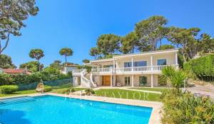 Location saisonnière Villa Antibes