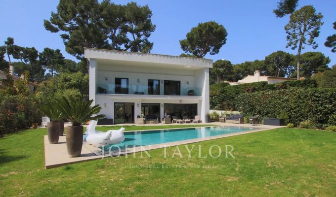 Location saisonnière Villa Antibes