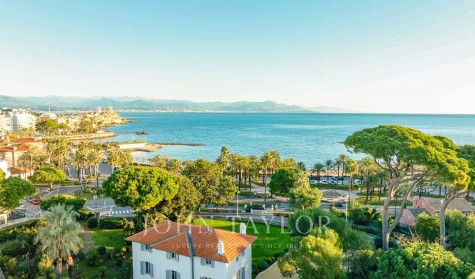 Location saisonnière Villa Antibes