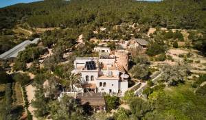 Location saisonnière Villa Sant Llorenç de Balàfia