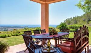 Location saisonnière Villa Santa Eularia des Riu