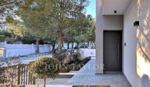 Location Villa Agios Tychonas