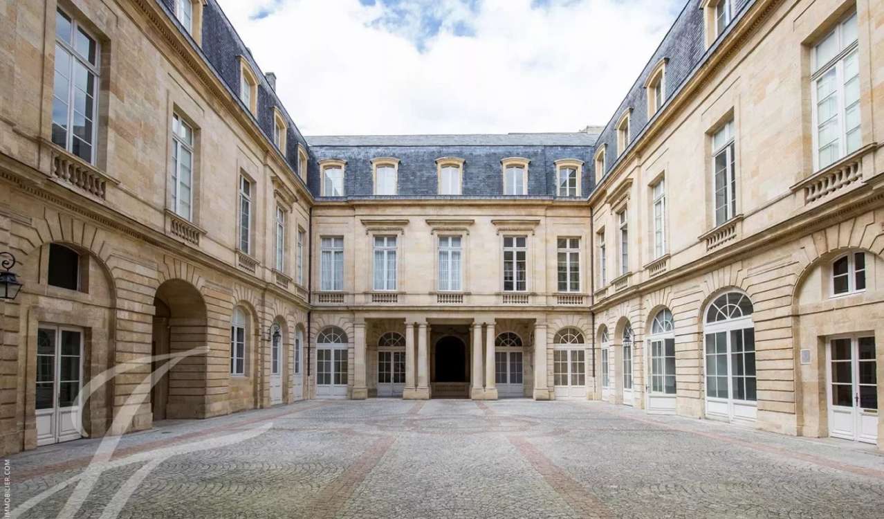 Vente Appartement 166m² 4 Pièces à Bordeaux (33000) - Agence John Taylor