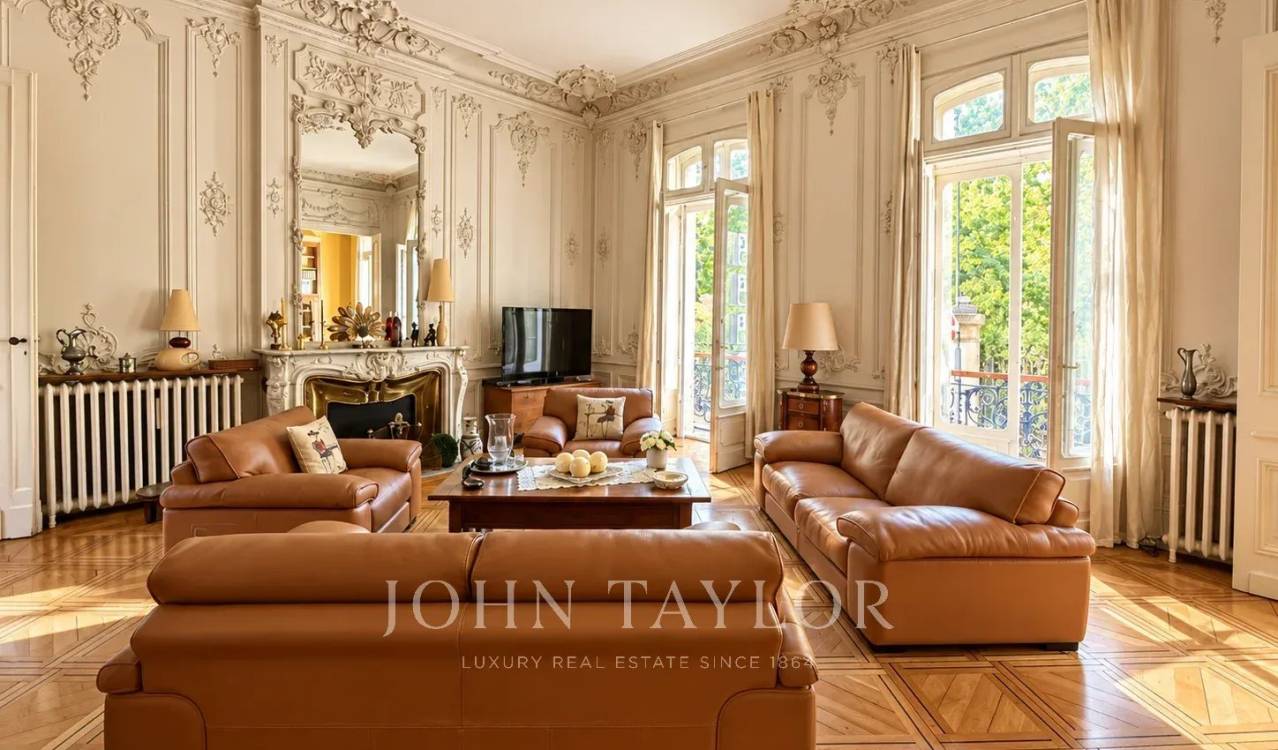 Appartement 7 pièces 220 m² · à Bordeaux · 220 m² · 1 680 000 €