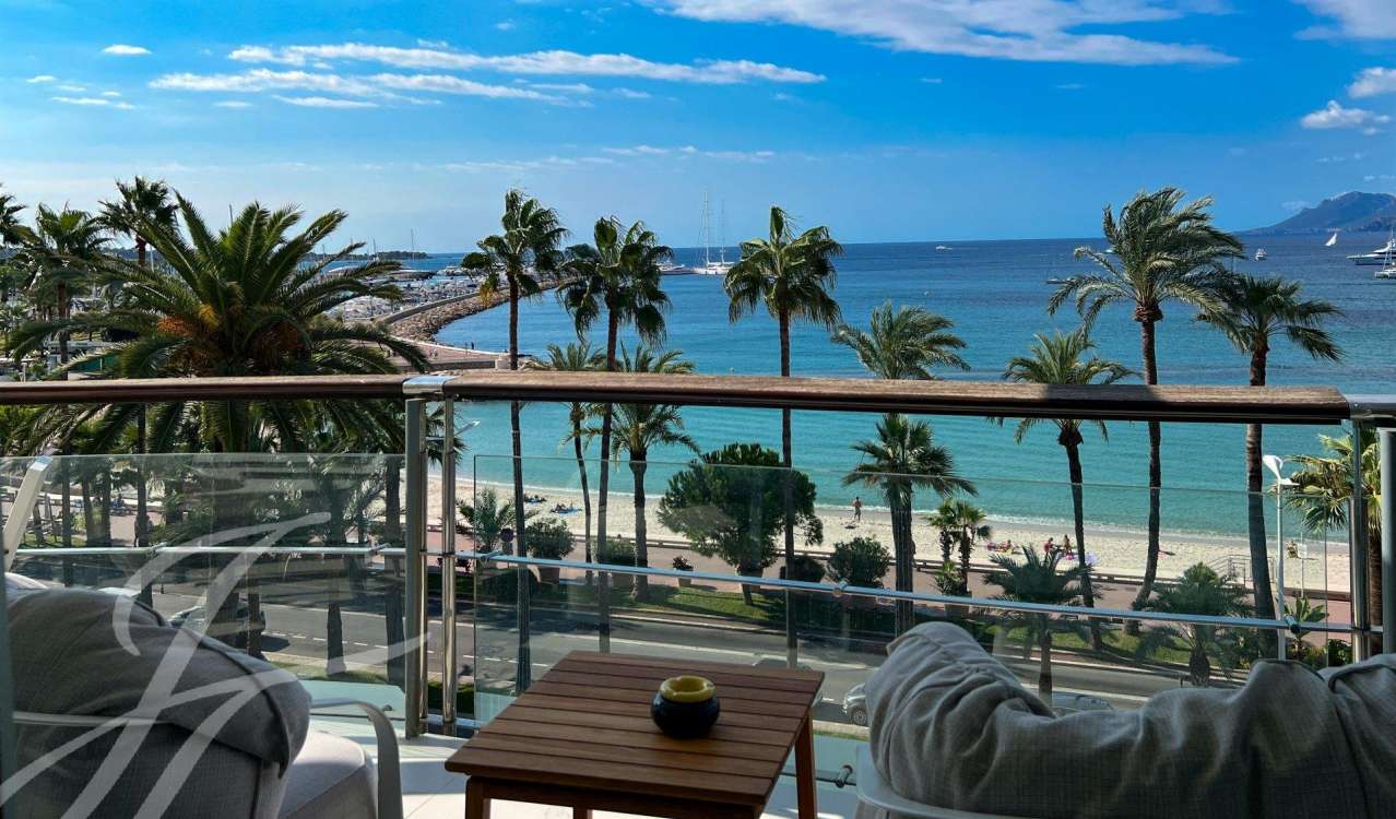 Vente Appartement 88m² 3 Pièces à Cannes (06400) - Agence John Taylor