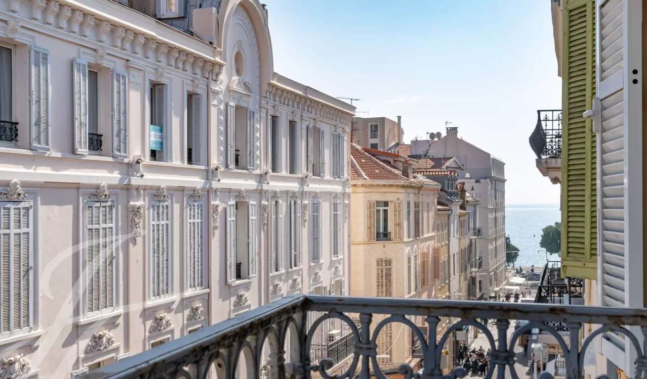 Vente Appartement 83m² 3 Pièces à Cannes (06400) - Agence John Taylor