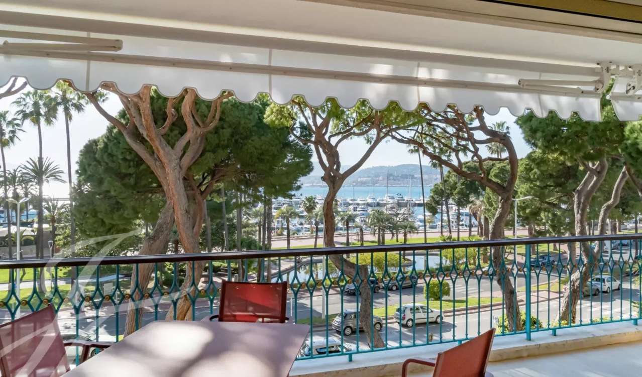 Vente Appartement 103m² 4 Pièces à Cannes (06400) - Agence John Taylor