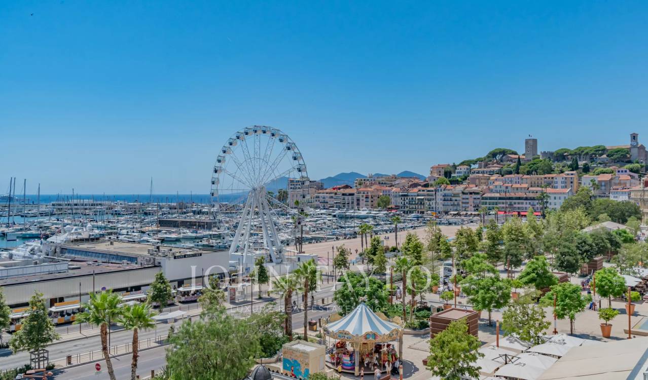Appartement 3 pièces 115 m² · à Cannes la Bocca · 115 m² · 1 090 000 €