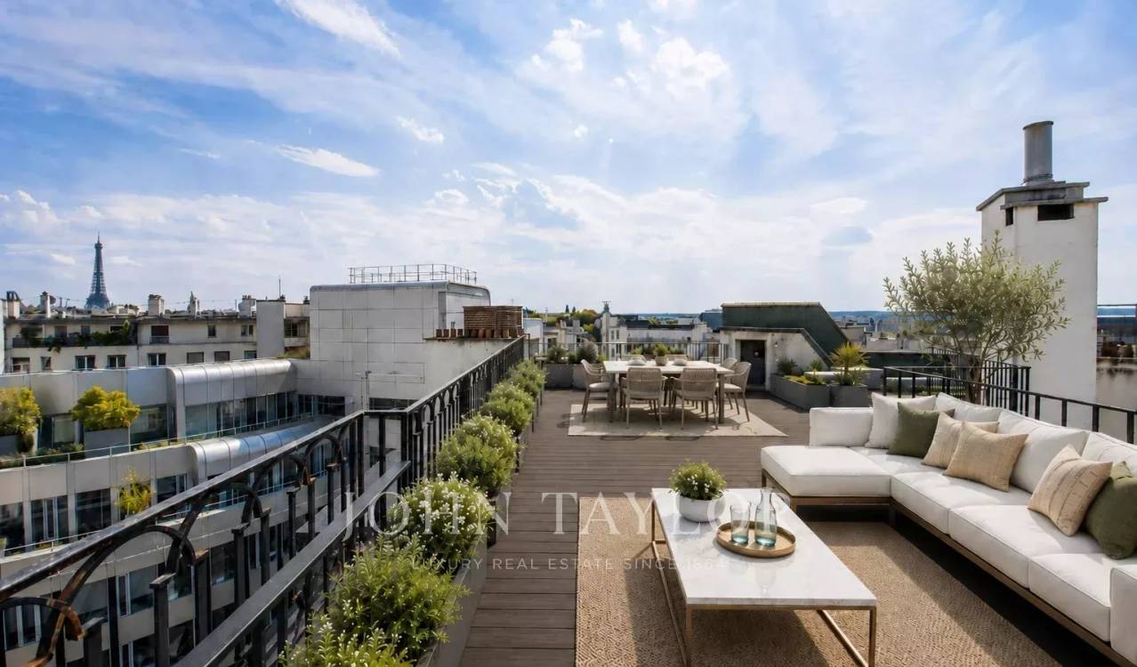Appartement 9 pièces 331 m² · à Paris · 331 m² · 7 300 000 €