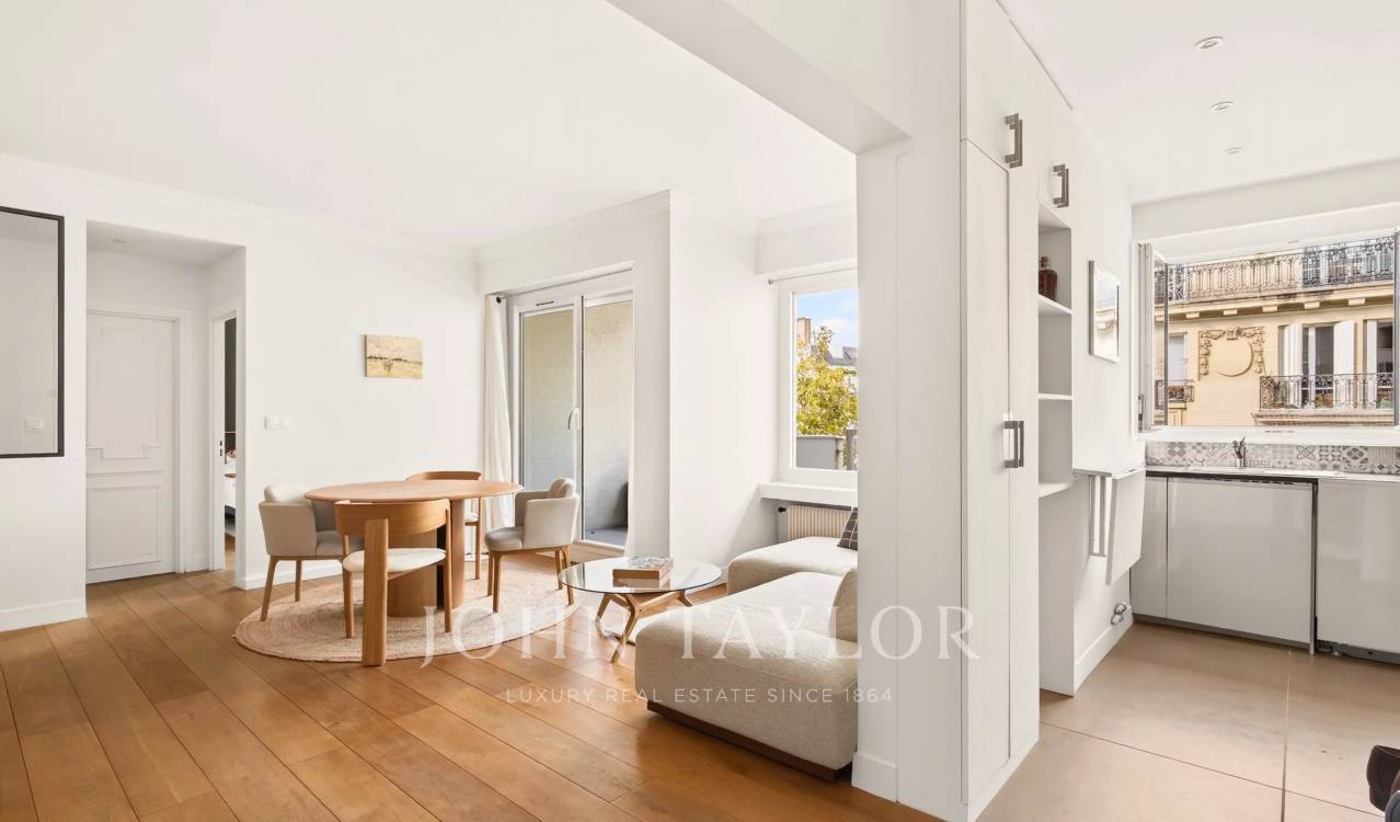 Appartement 2 pièces 52 m² · à Paris · 52 m² · 620 000 €