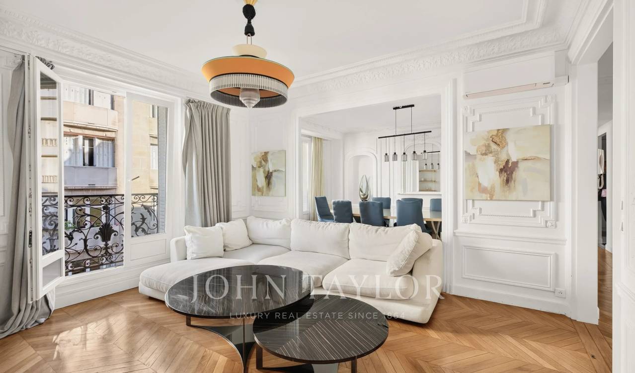 Appartement 5 pièces 107 m² · à Paris · 107 m² · 1 490 000 €