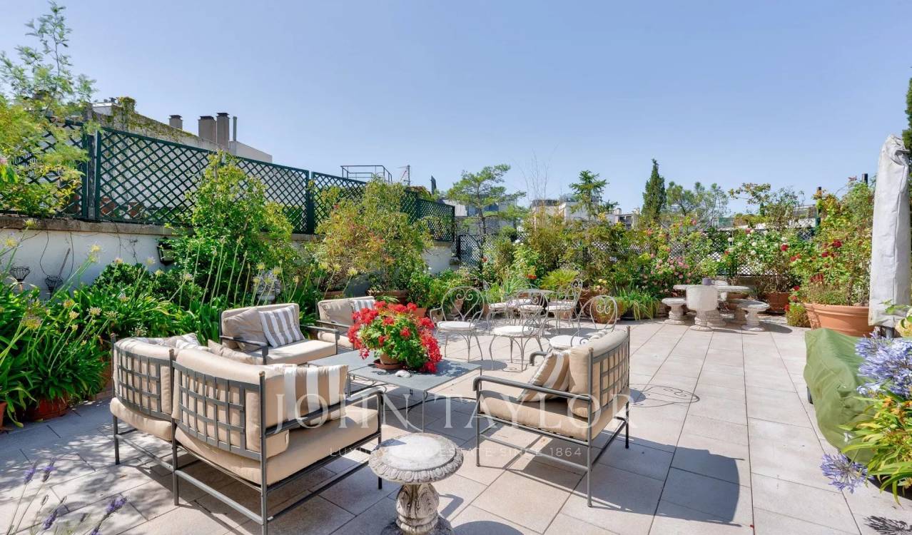 Maison 12 pièces 484 m² · à Paris · 484 m² · 5 850 000 €